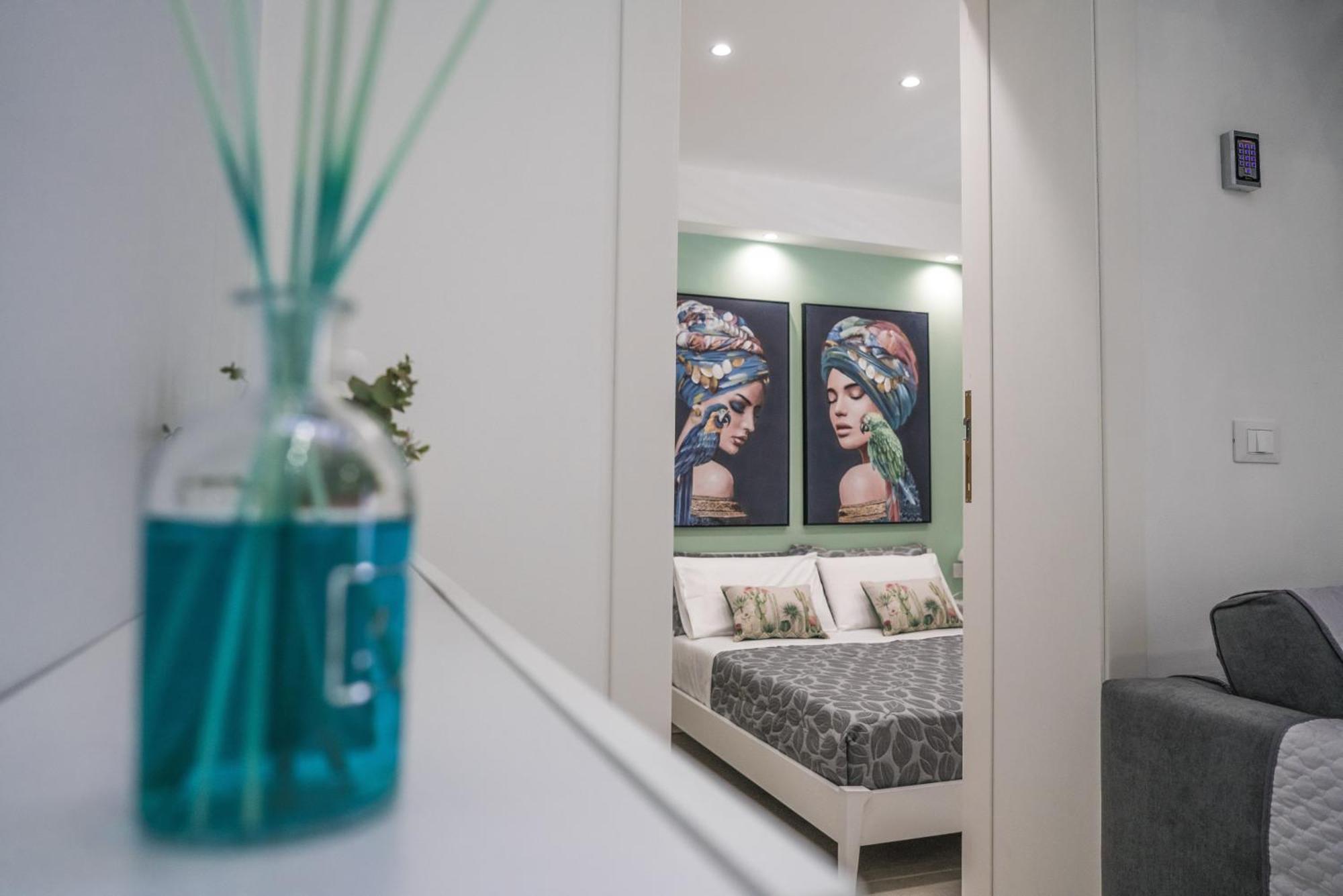 Casa Azzurra Rooms E Apartment 테라시니 외부 사진