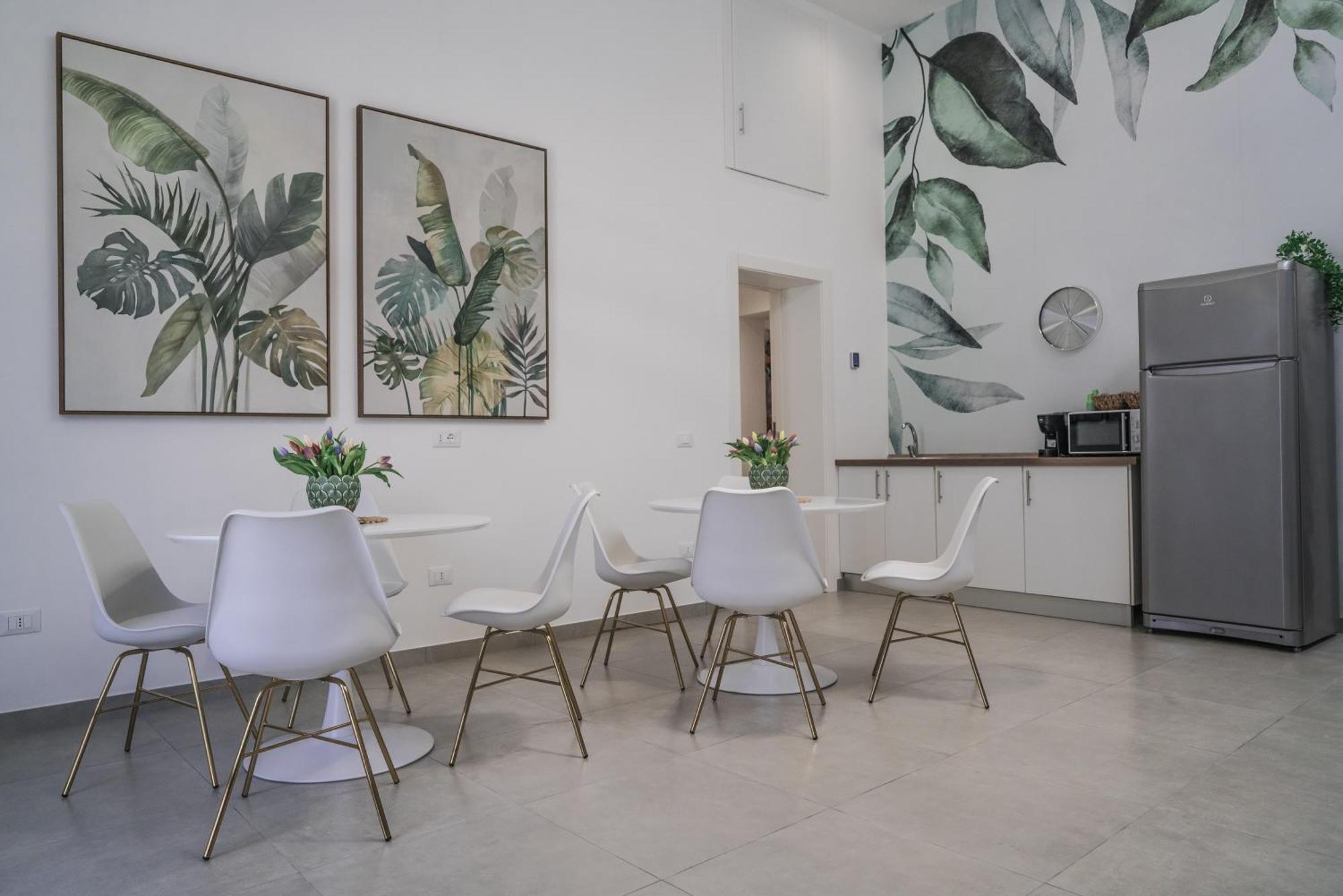 Casa Azzurra Rooms E Apartment 테라시니 외부 사진