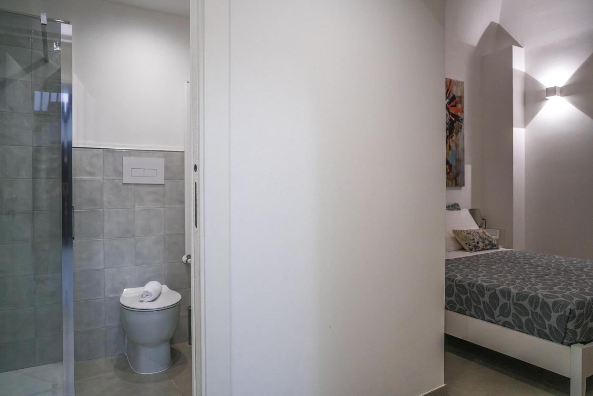 Casa Azzurra Rooms E Apartment 테라시니 외부 사진