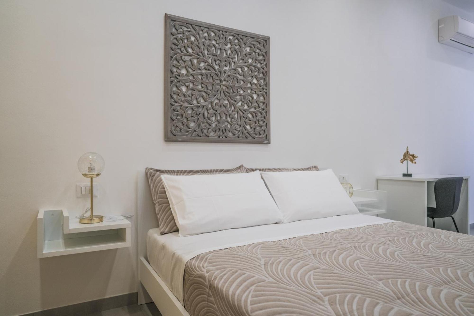 Casa Azzurra Rooms E Apartment 테라시니 외부 사진